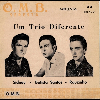 Um Trio Diferente (COMPACTO DUPLO) (OMB-SERESTA CD 5013)