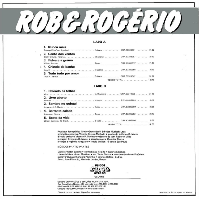 rob_e_rogerio_relendo_as_folhas