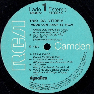 trio_da_vitoria_1975_amor_com_amor_se_paga