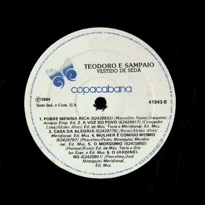 teodoro_e_sampaio_1984_vestido_de_seda